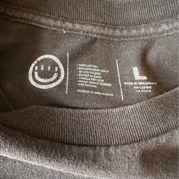 🌟3/$20🌟 Neff x Disney Men's Size Large Mickey Mouse Graphic Black T Shirt - Picture 6 of 6